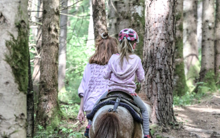 Ponyreiten im Hasental